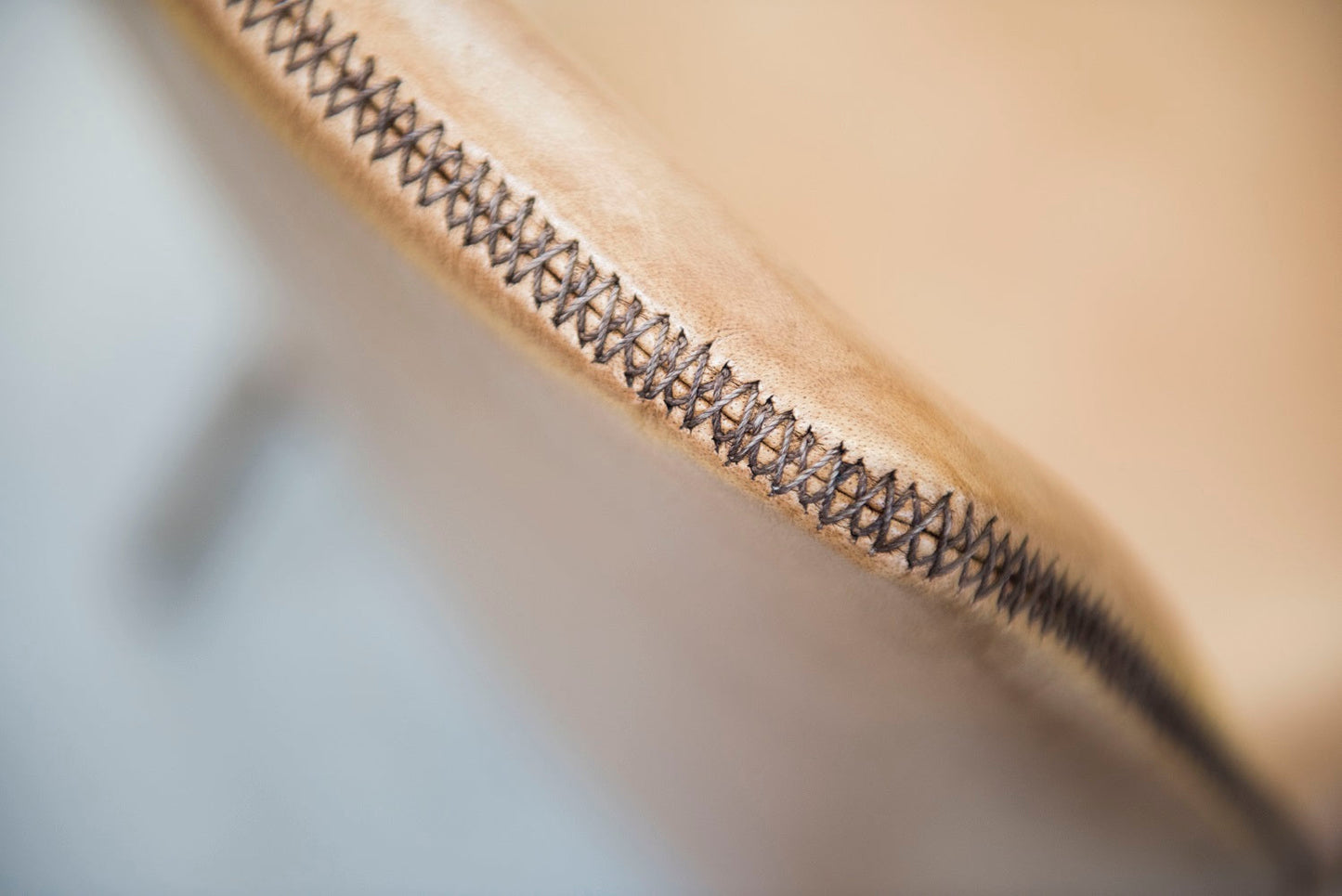 Scaun living piele naturala | model BABAS